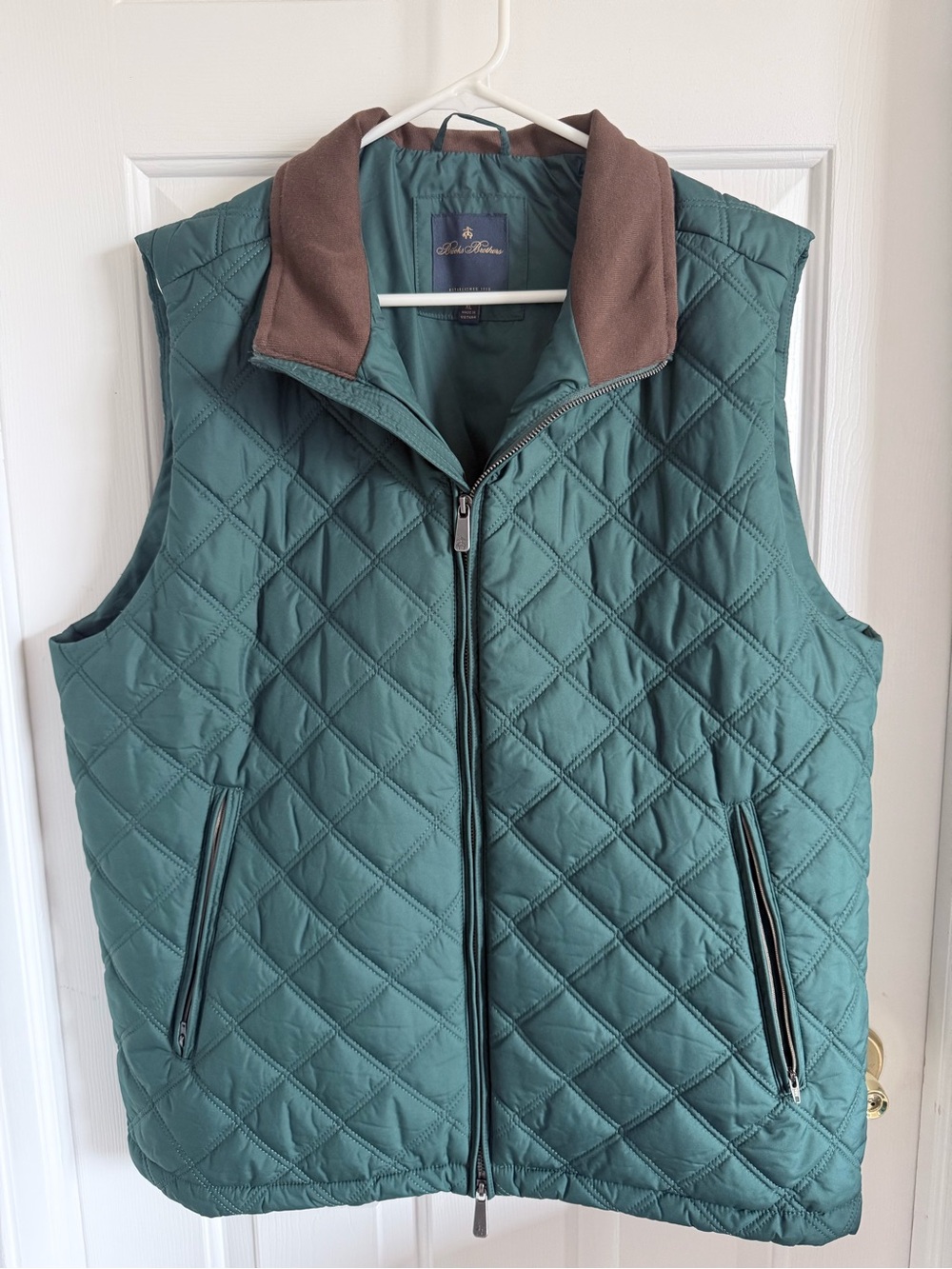 Brooks Brothers Insulated Quilted Sleeveless Puffer Vest in Forest Green NWOT - Picture 3 of 14